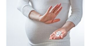 Paracetamol slikken tijdens zwangerschap kan schadelijkzijn.